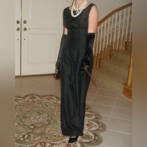 Sophisticated Black Maxi Dress